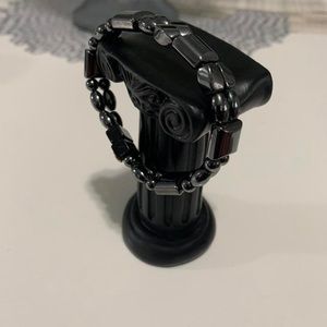 Vintage Magnet bracelet one size.